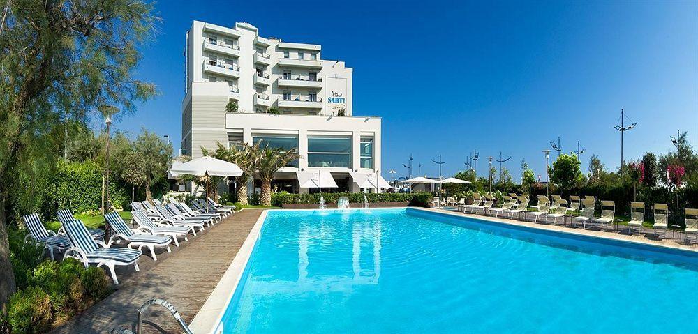 Hotel Sarti Riccione Esterno foto