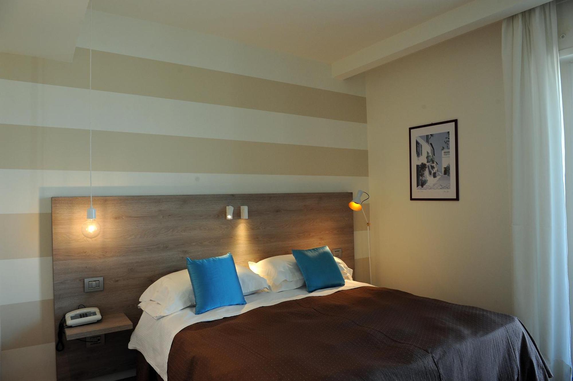 Hotel Sarti Riccione Esterno foto