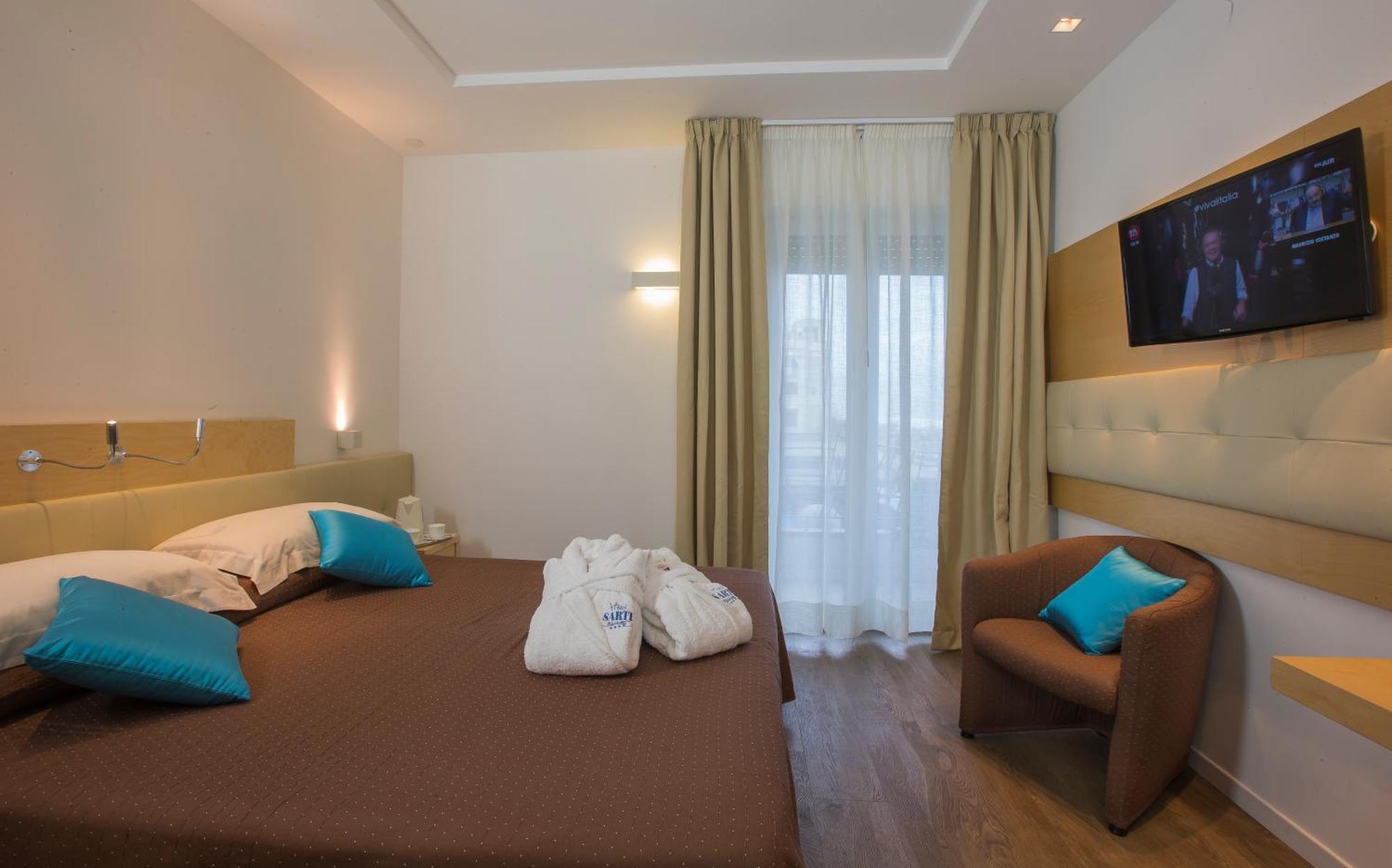 Hotel Sarti Riccione Esterno foto