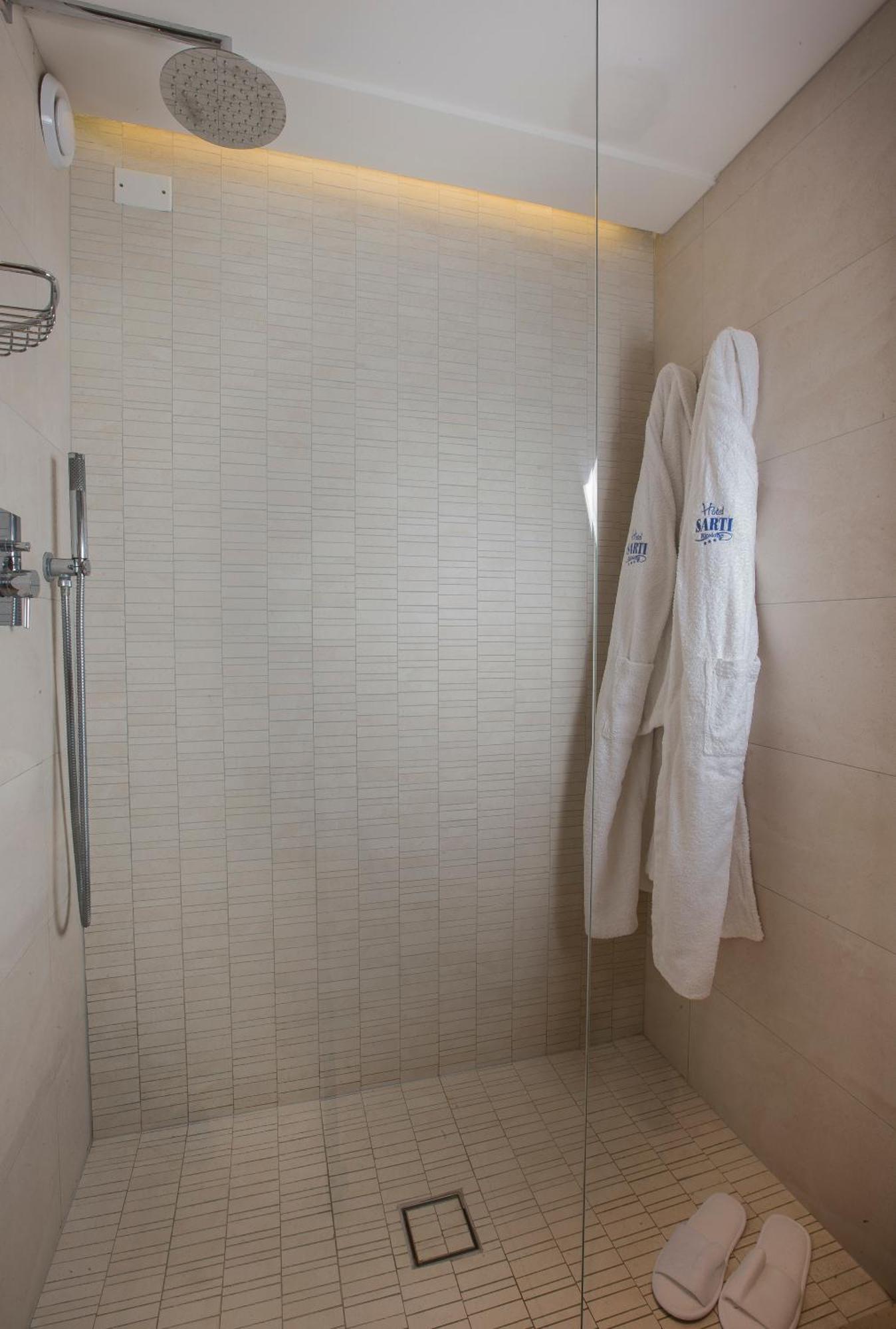 Hotel Sarti Riccione Esterno foto