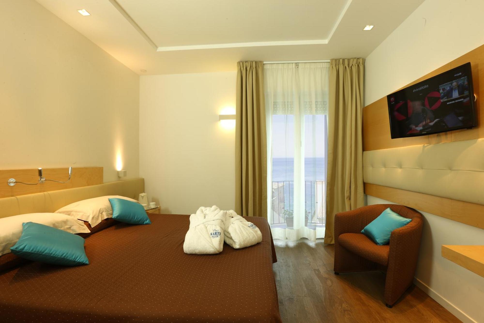 Hotel Sarti Riccione Esterno foto