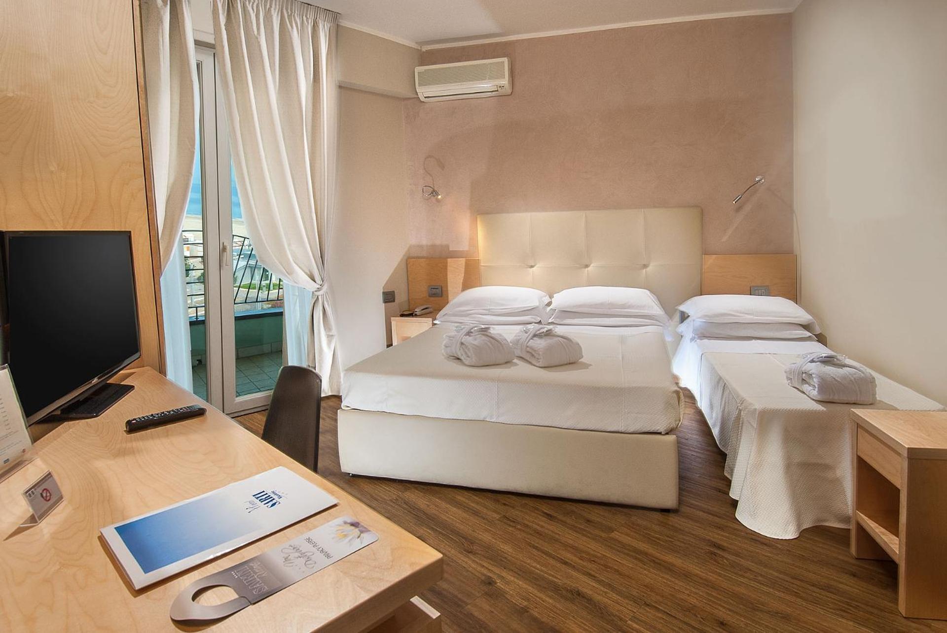 Hotel Sarti Riccione Esterno foto