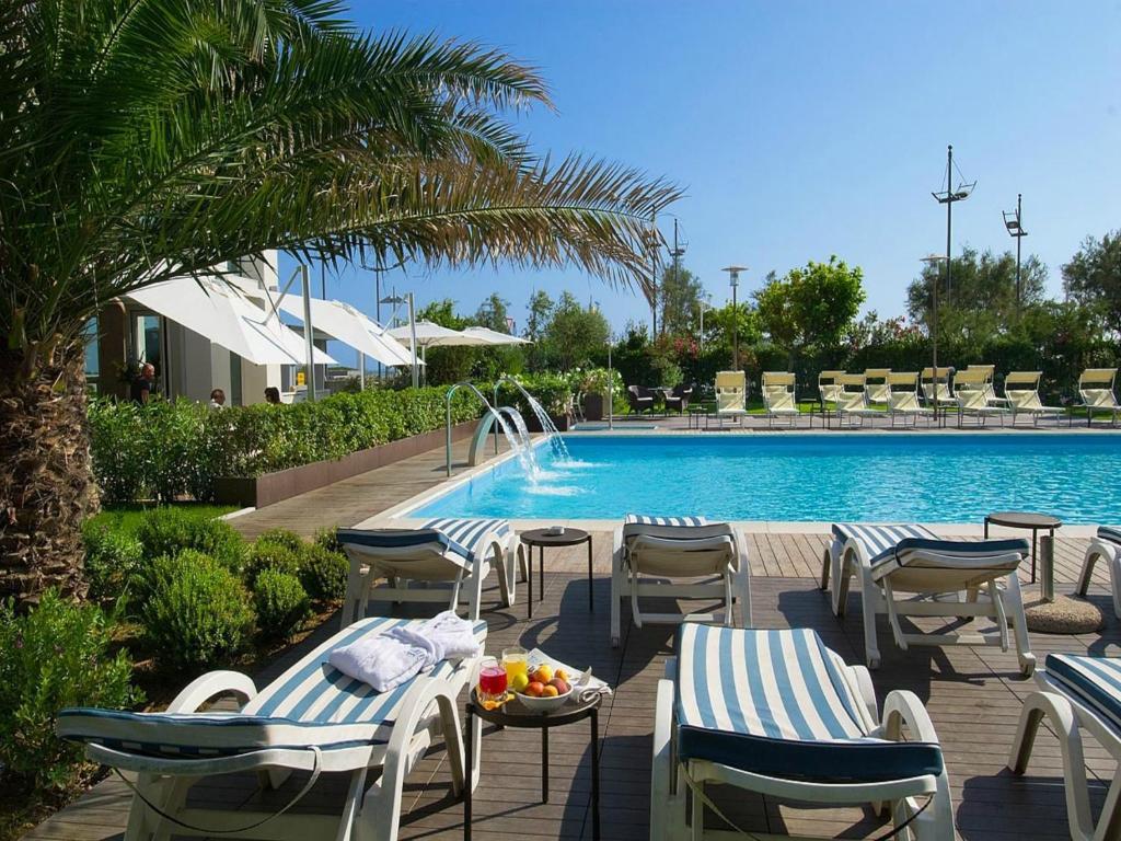 Hotel Sarti Riccione Esterno foto