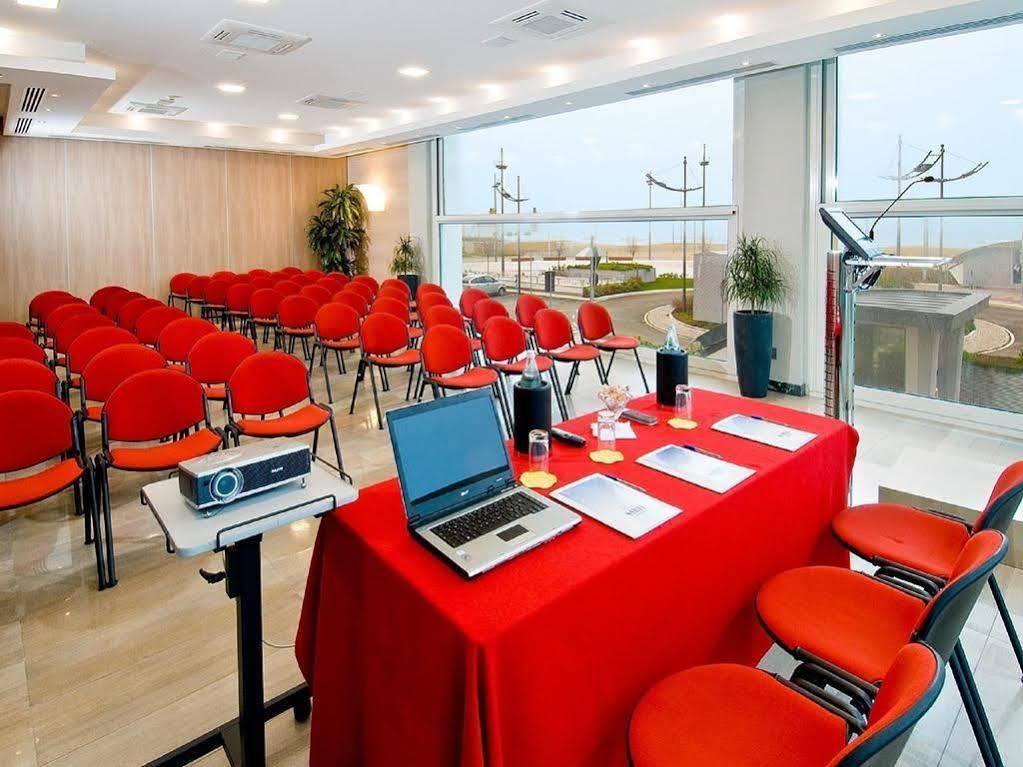 Hotel Sarti Riccione Esterno foto